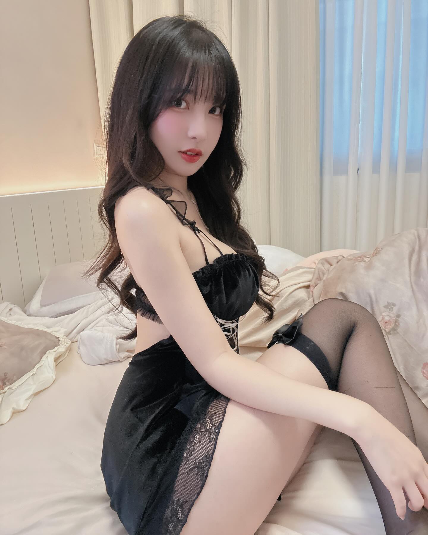 留学生约炮约爱加v  ;  kmi873可上门