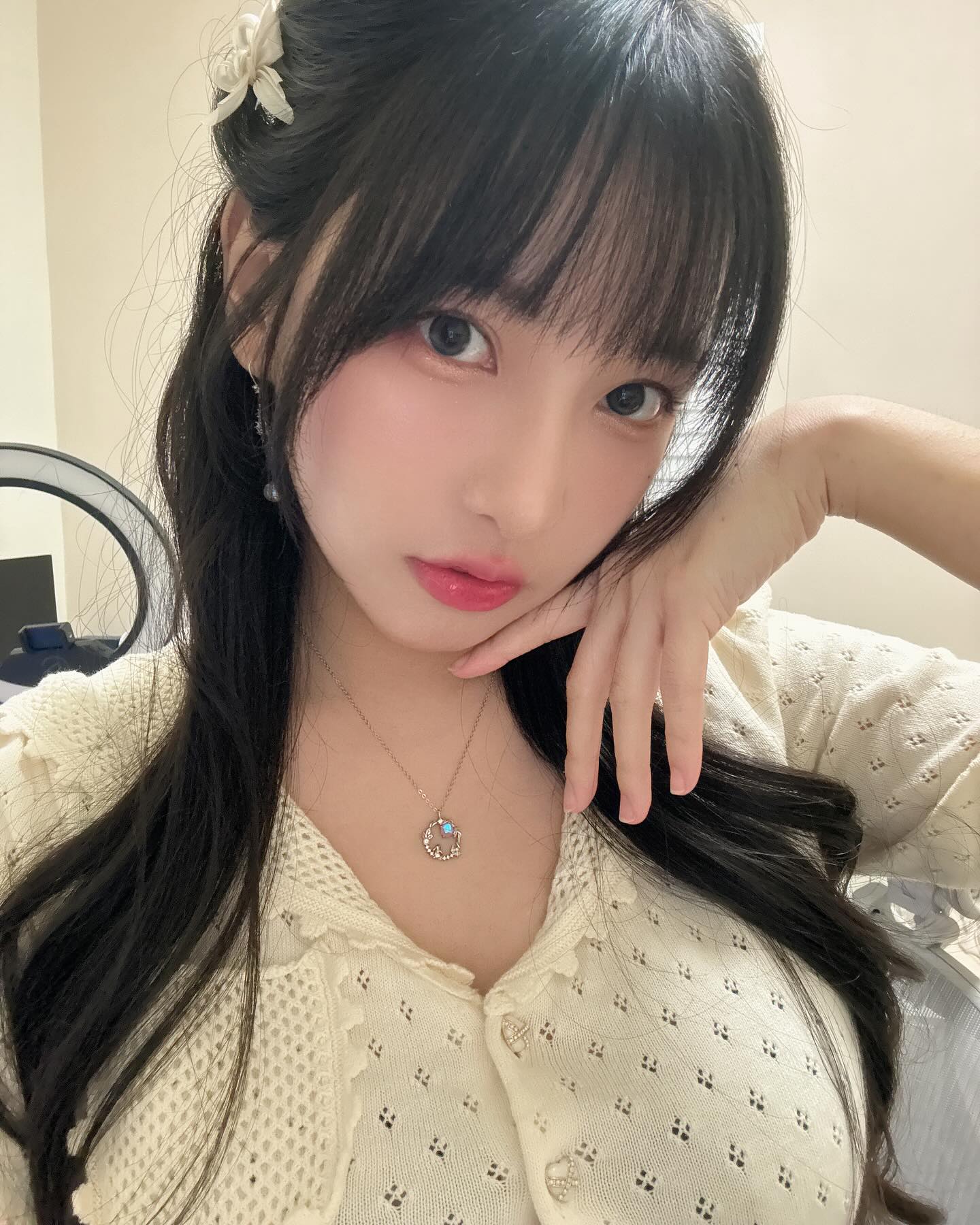 留学生约炮约爱加line：wt8135可上门